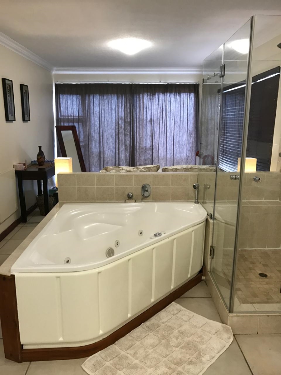 To Let 3 Bedroom Property for Rent in Dana Bay Western Cape